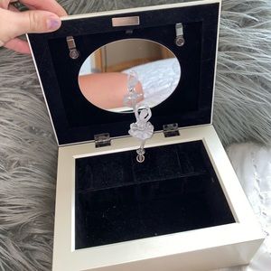 Ballerina music box for jewelry